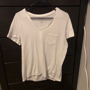 SOLD Universal Thread Tee
